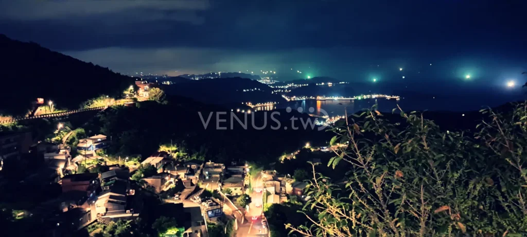 走進九份十三層遺址