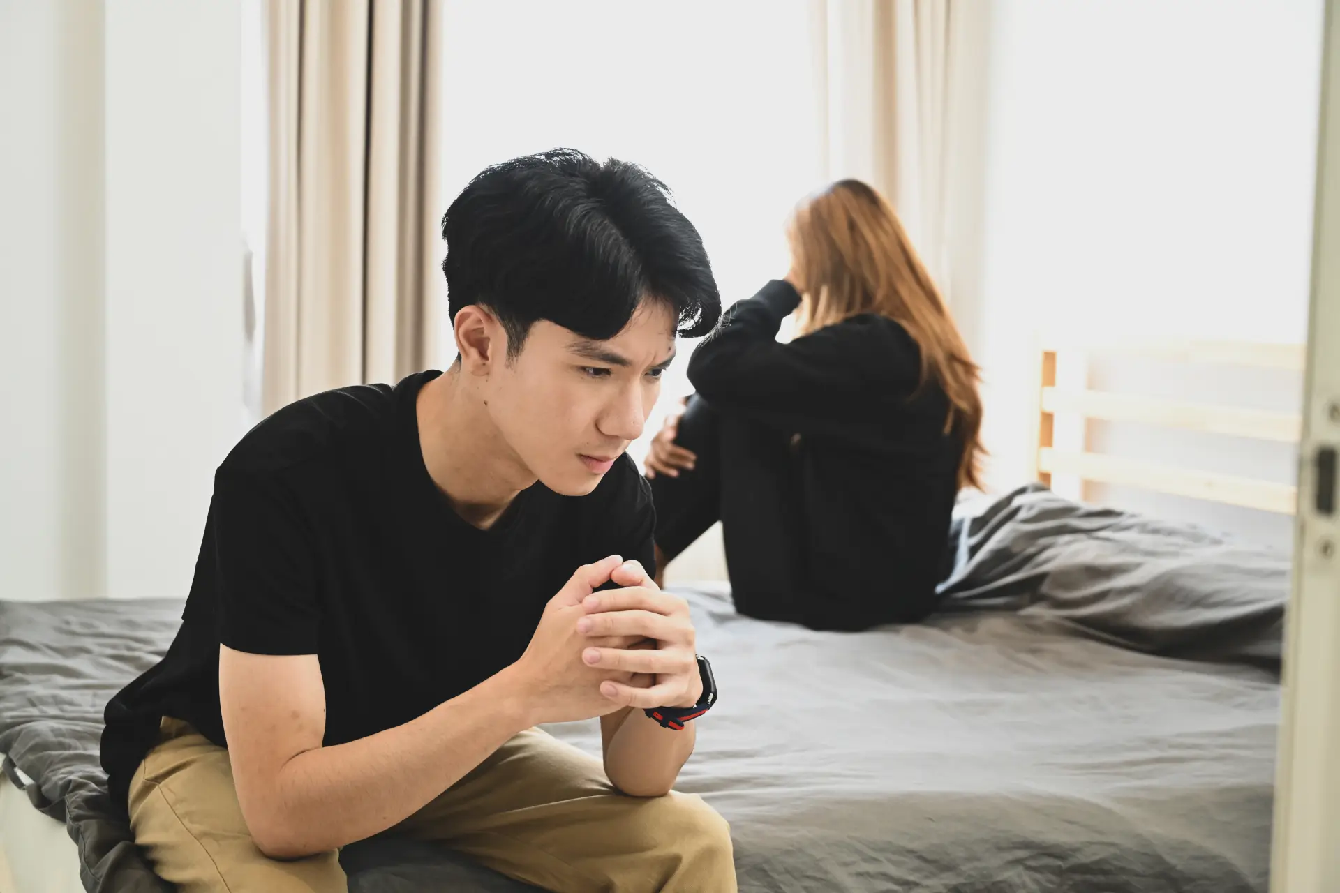射手座男生變心風暴:愛冒險的他突然冷淡,感情裂痕怎麼救?