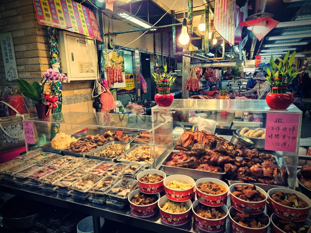 三個轉角,一段時光旅程:從永樂市場走進城隍廟與迪化街的故事
