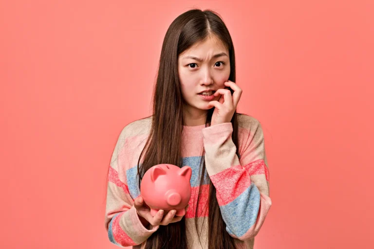 金牛座女生不愛了？開始嫌你花錢，代表感情降溫